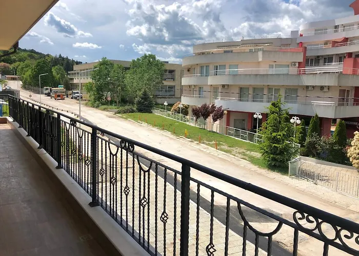 Хотел мария гардън 3*